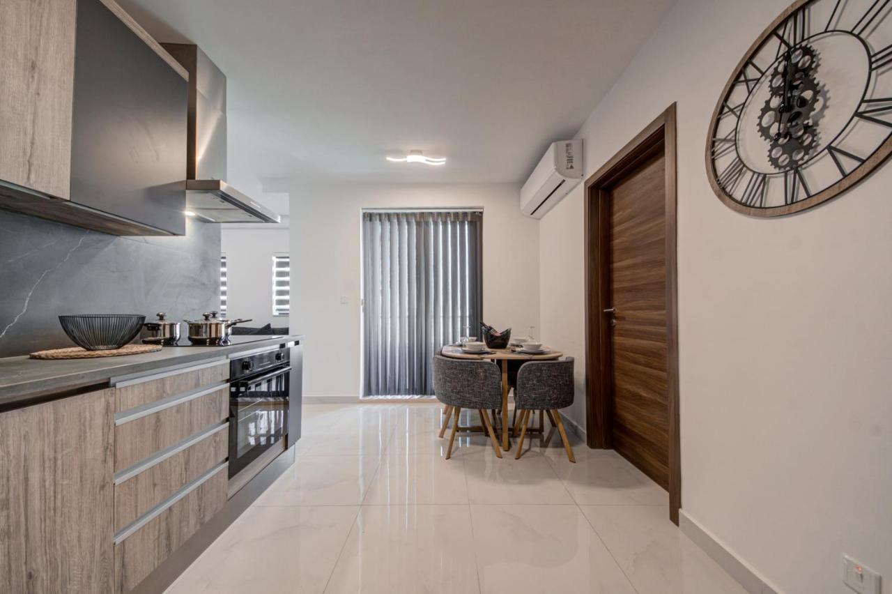 Central Apartments San Pawl il-Baħar Extérieur photo